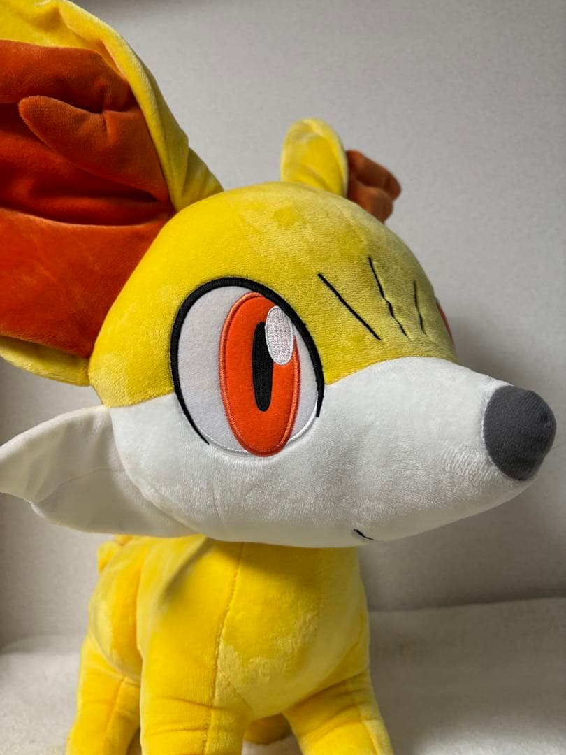 【タグ付き】ポケモンセンター限定　フォッコ　等身大　ぬいぐるみ