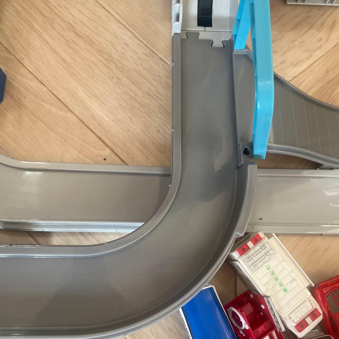 トミカ　DXサウンドポリスステーション　トミカアクション高速道路　まとめ売り