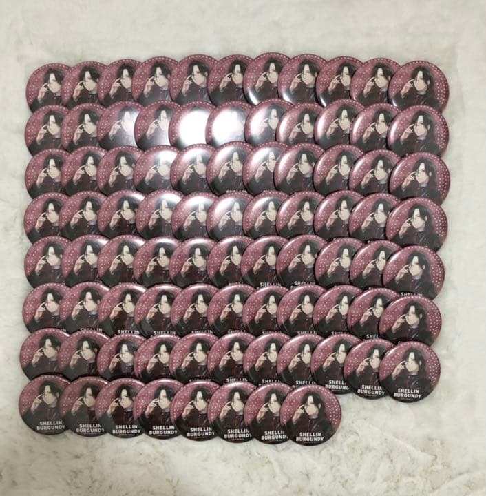 シェリン・バーガンディ 新ビジュアルグッズ 缶バッジ