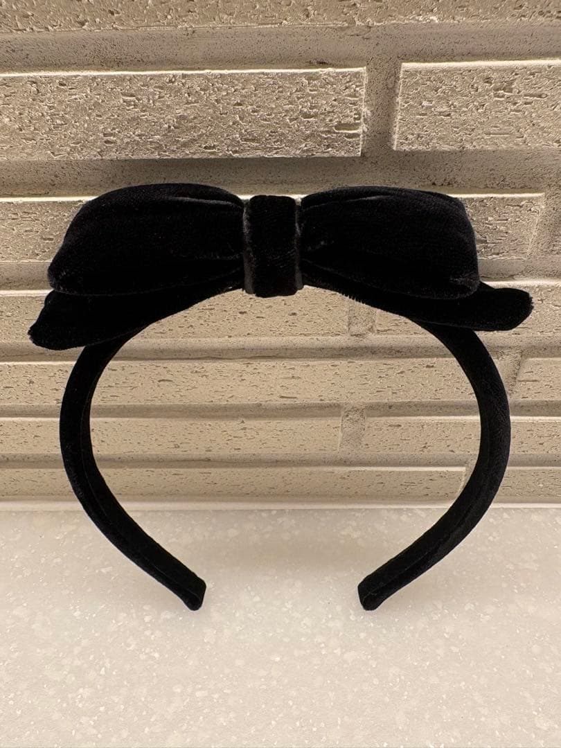 タイムセール⭐︎アレクサンドルドゥパリ　黒ベロアリボンカチューシャ タイムセール⭐︎アレクサンドルドゥパリ 黒ベロアリボンカチューシャ