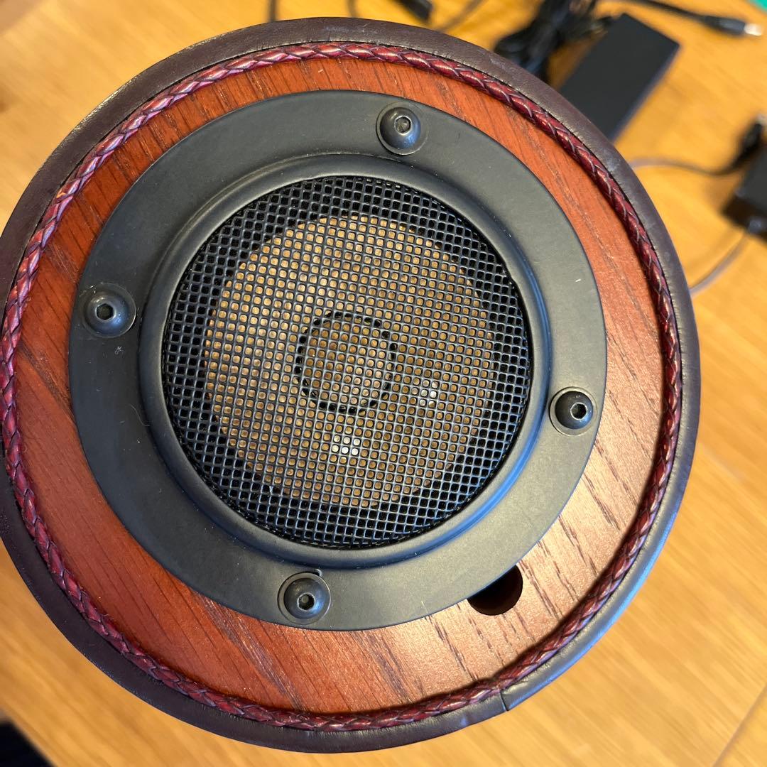 ジャンク品】エムズシステム 波動スピーカー 白 アンプ内蔵 青色LED