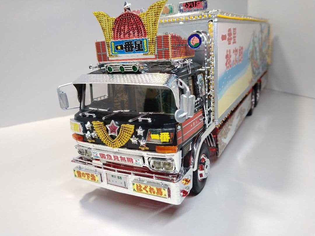 トラック野郎 一番星 ☆男一匹桃次郎 プラモデル【完成品】