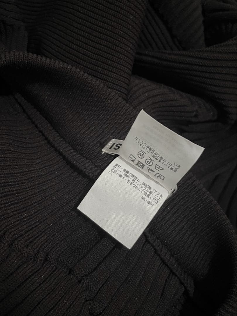 ISSEY MIYAKE ブラック ニット スカート