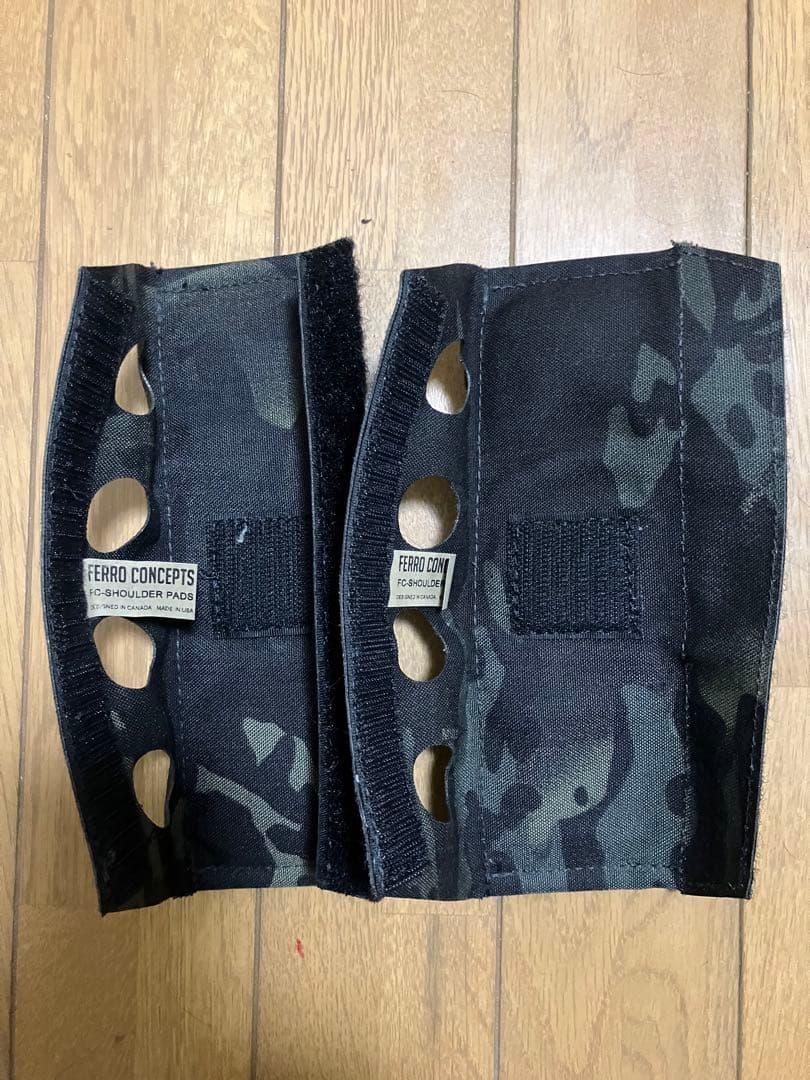 実物】FERRO CONCEPTS 迷彩ショルダーパッド