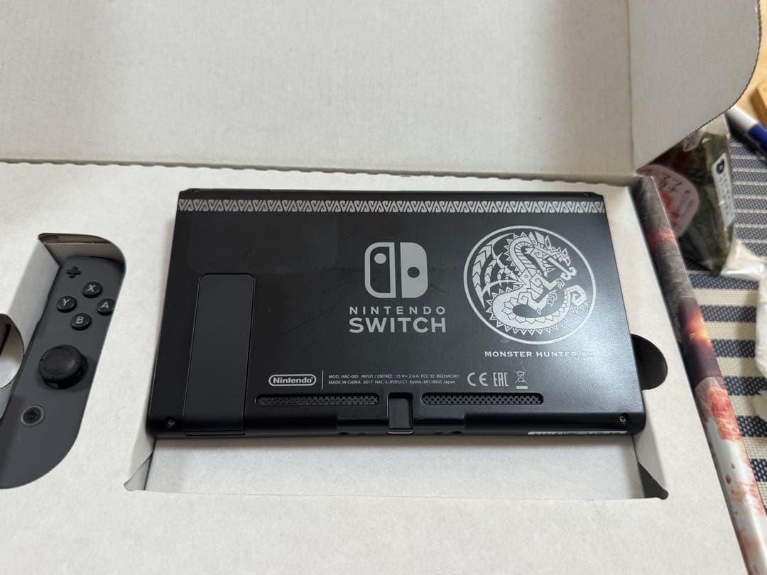 Nintendo Switch 本体 モンハンダブルクロスモデル、ケース付