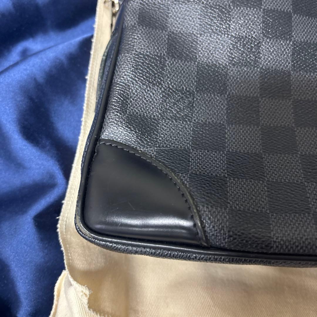 ルイヴィトン／ダミエ ポルト ドキュマン・ヴ オワヤージュ