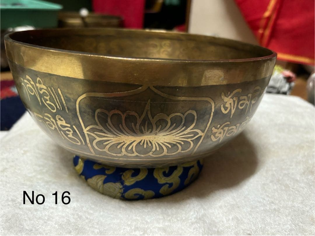 2025 no16 仏教の神タラの金属製ボウル シンギングボウル23cm