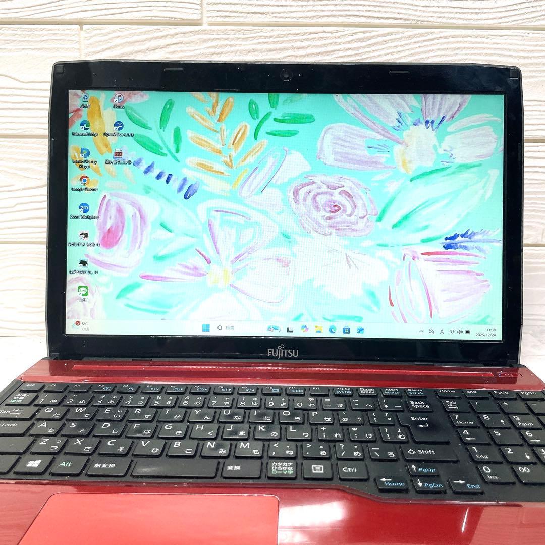 快速✨ノートパソコン SSD ブルーレイ カメラ win11 8GB カメラ - メルカリ