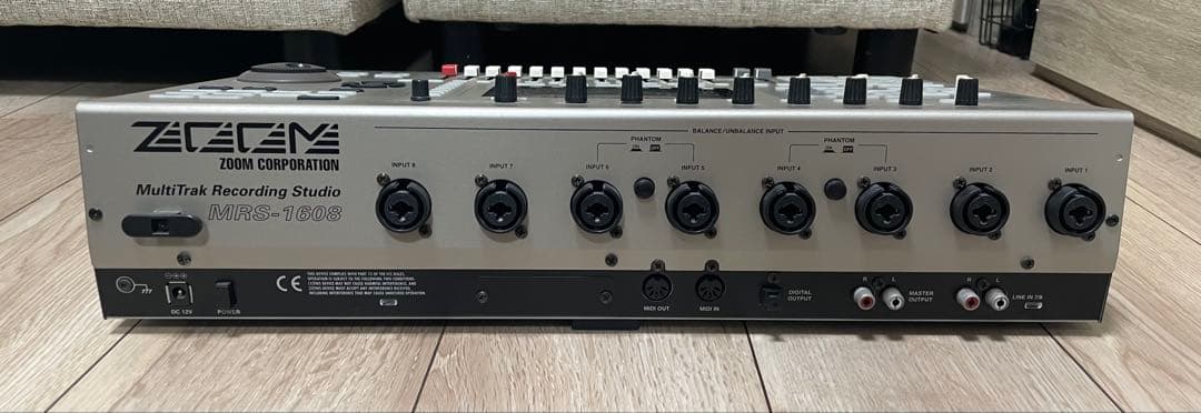 ZOOM MRS-1608 マルチトラックレコーダ