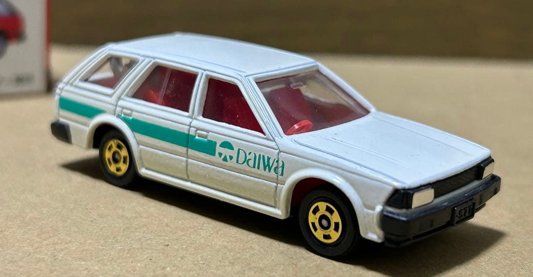 日本製 トミカ ニッサン ブルーバードワゴン 大和特注