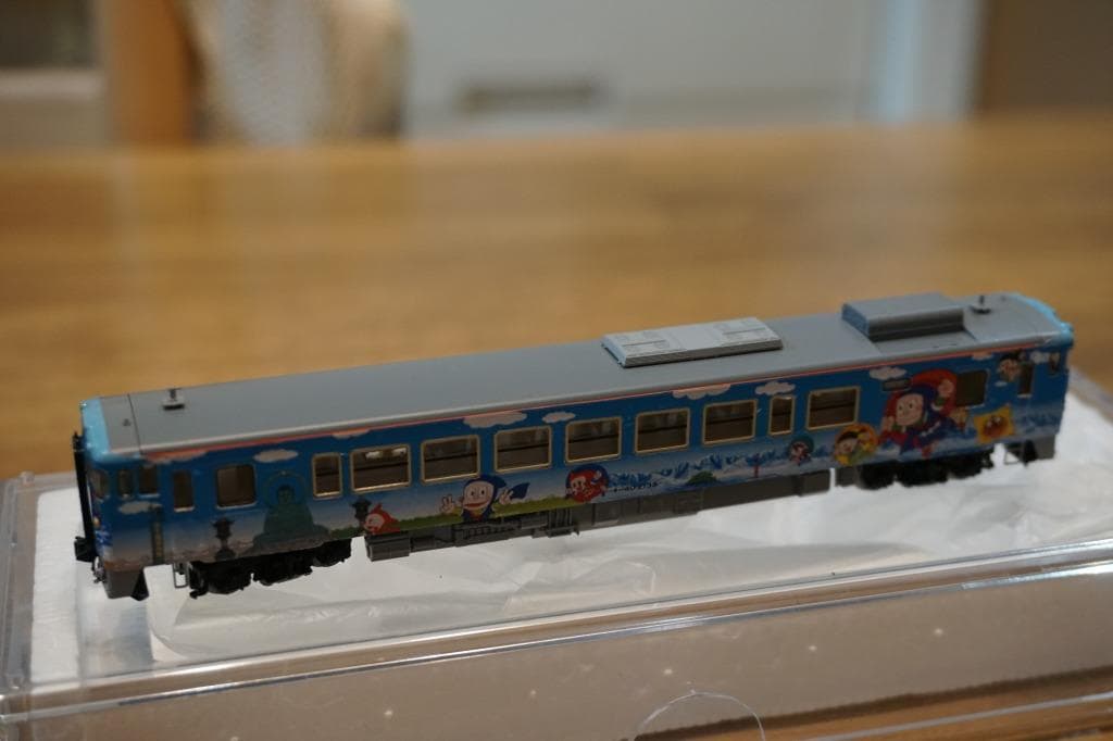 TOMIX キハ40　2135 氷見線・城端線　ハットリくんラッピング塗装　M車