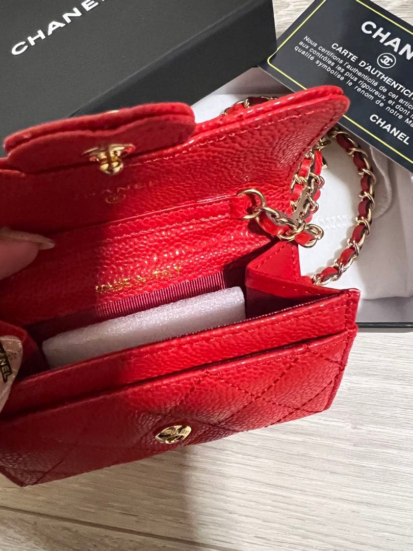 CHANELショルダー付きカードケース ノベルティー