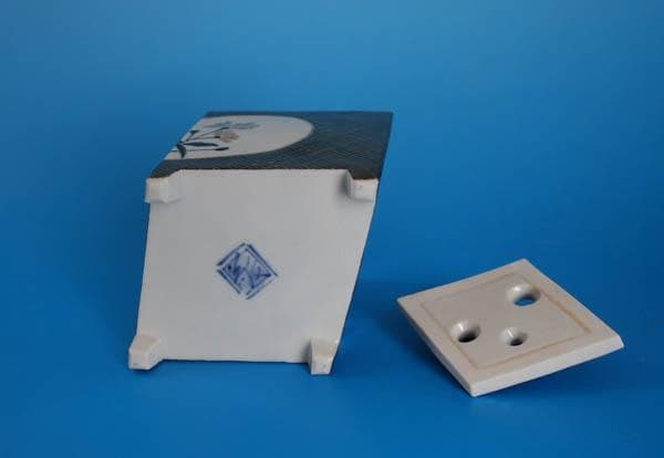 九谷焼 中村敬介 色絵 窓絵椿文 菱形香炉 香炉 茶道具 香道具 共箱