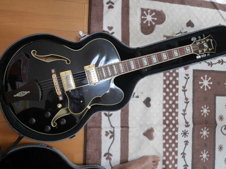 ibanez フルアコ AF-105 割引 IBANEZのアートコアカスタムシリーズの1