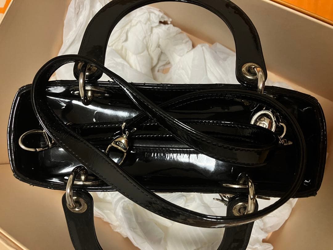 レディディオール カナージュ パテントレザー ハンドバッグ　ミディアム