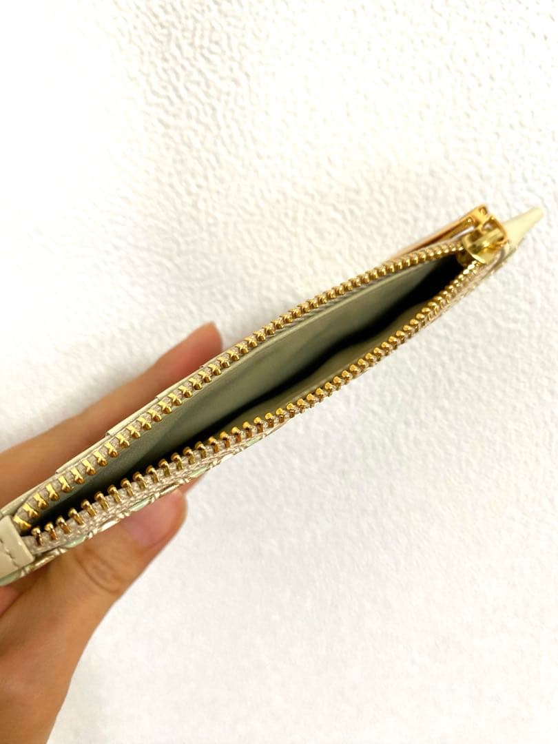 【新品未使用】文庫屋大関　すっきりカードケース　ロカイユ＜ペールカーキ＞