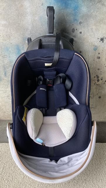 combi チャイルドシート CG-UIG 040178 クルムーヴ 　値下げ！