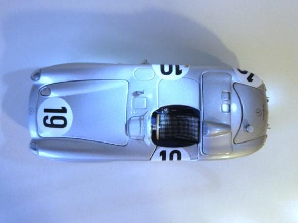 特価 MINICHAMPS (1/24) メルセデスベンツ 300SLR #19 - メルカリ