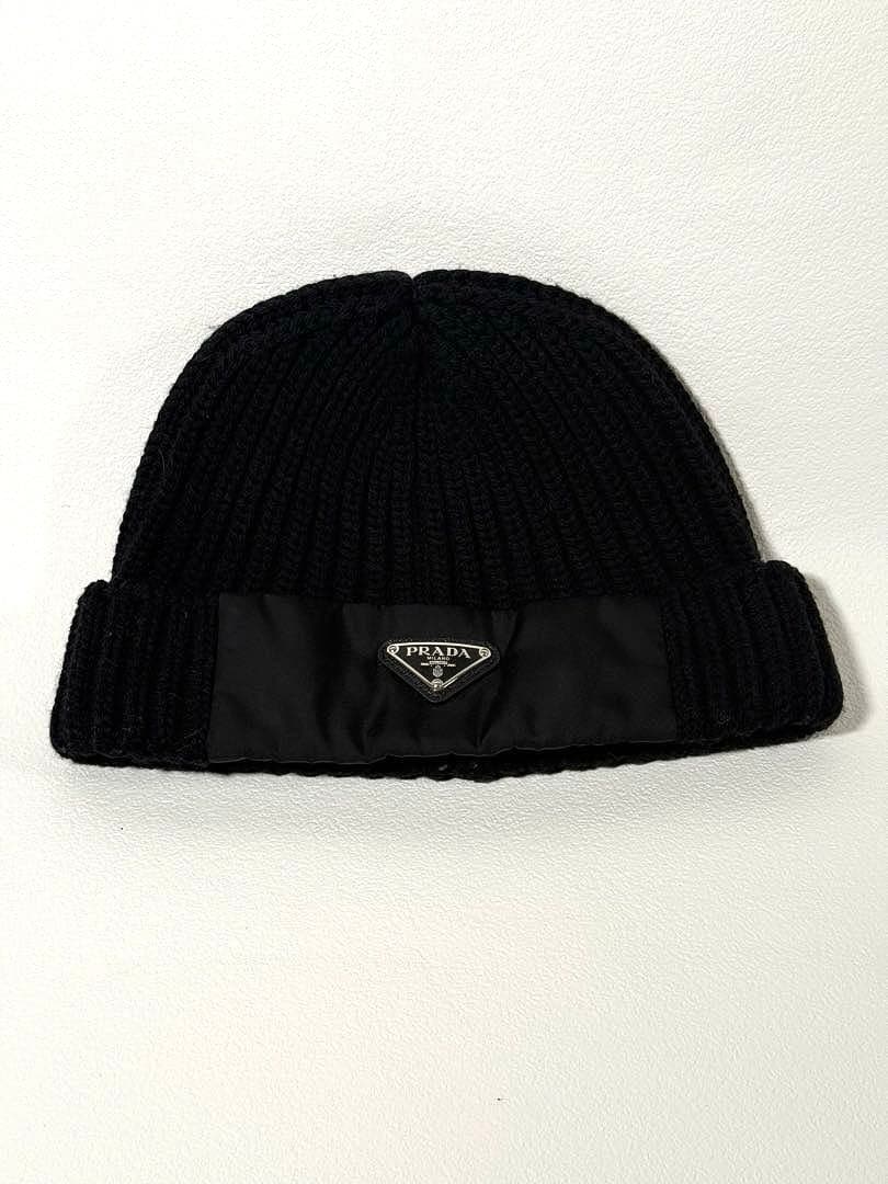 美品！　プラダ　人気　ニット帽　ロゴ