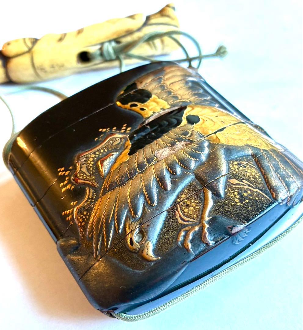 時代物　猿鷹図高蒔絵印籠