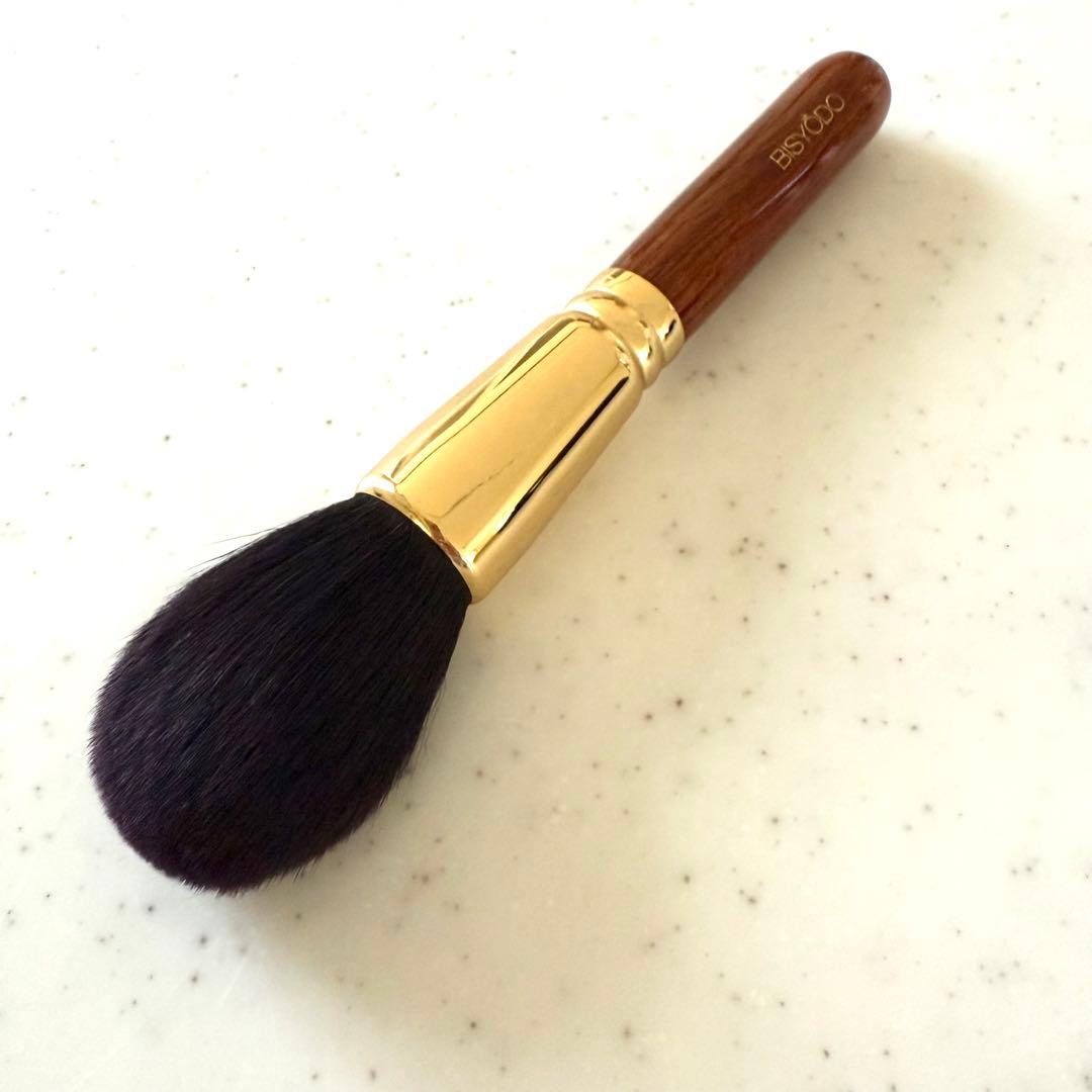 【新品未使用品】ウエダ美粧堂 フィニッシング パウダーブラシ （丸）B-F-01