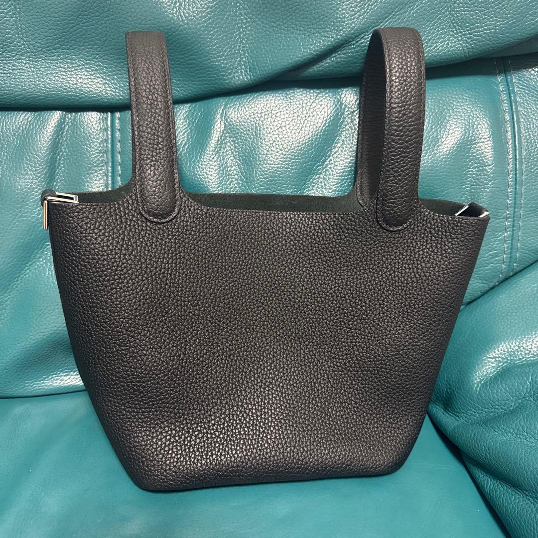 HERMES ブラック ハンドバッグ