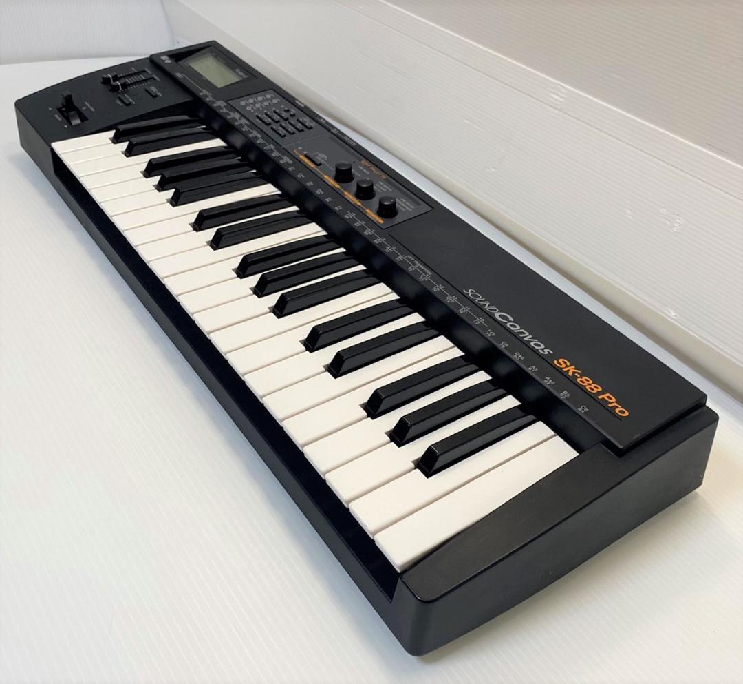 Roland ローランド SK-88Pro（MIDI音源モジュール＋キーボード）