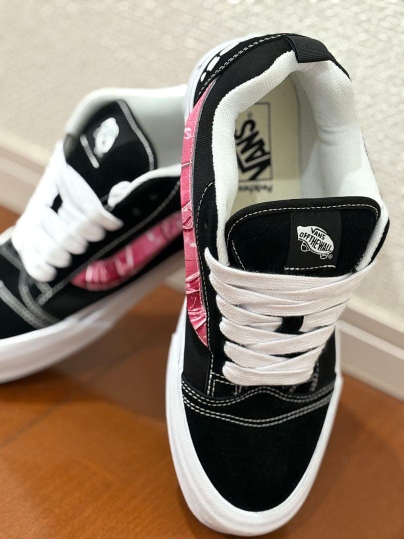 【送料無料】未使用品Vans Peachesスニーカー サイズus10 28cm