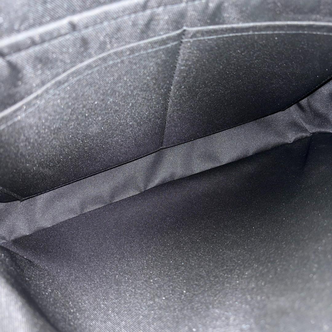 未使用 ルイヴィトン PDV ビジネスバッグ ダミエアンフィニ ブラック メンズ