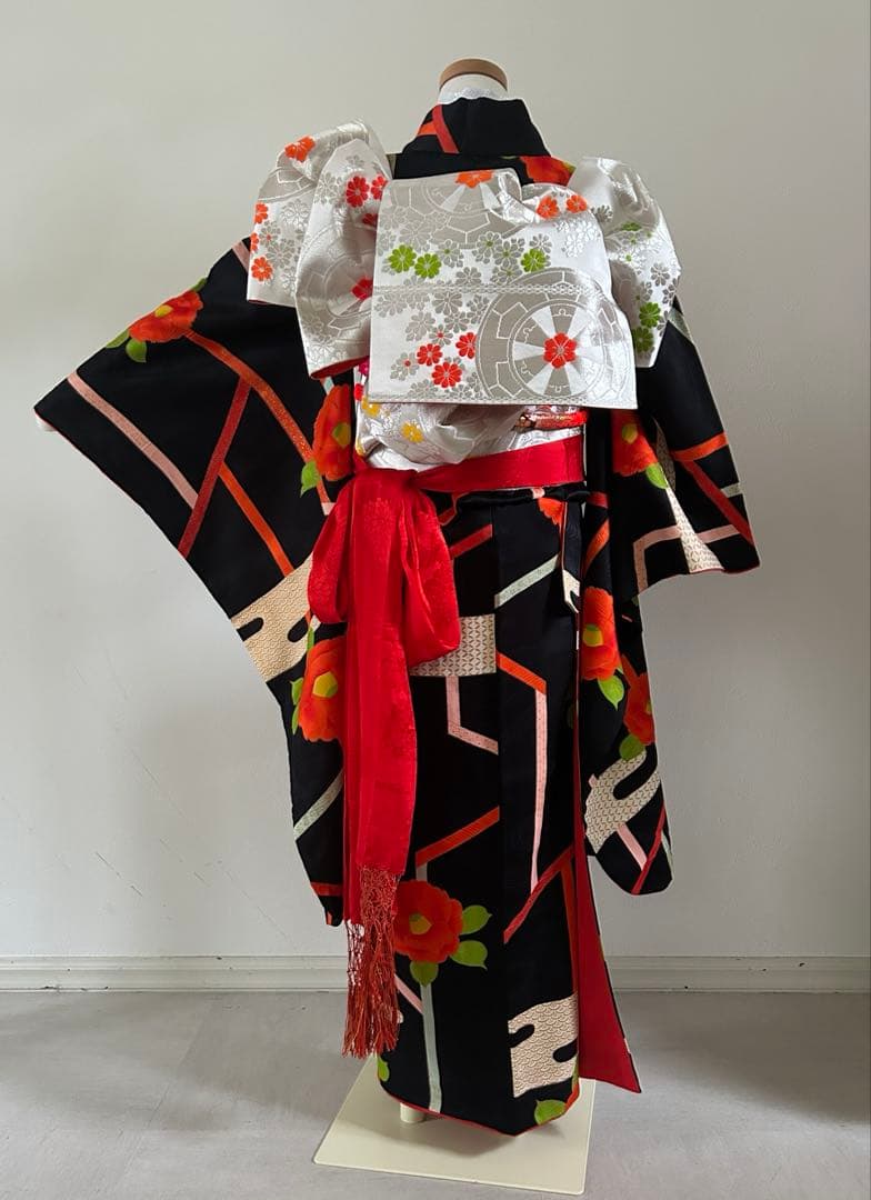 七五三　十三詣り　美品　正絹着物　帯　帯揚げ　帯締め　しごき　身丈144cm