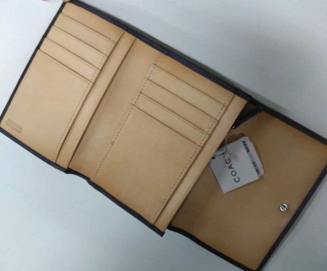 COACH 三つ折り財布 ネイビー