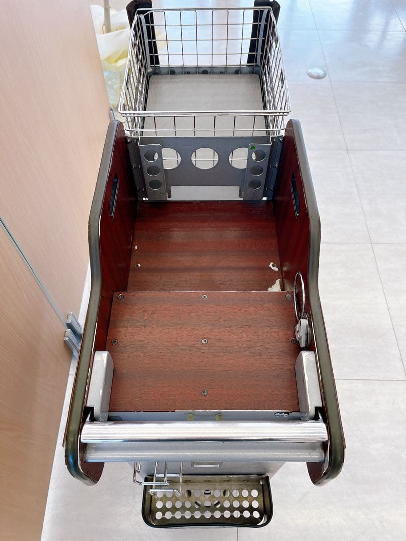 抽選限定品】新幹線 車内販売用ワゴン - メルカリ