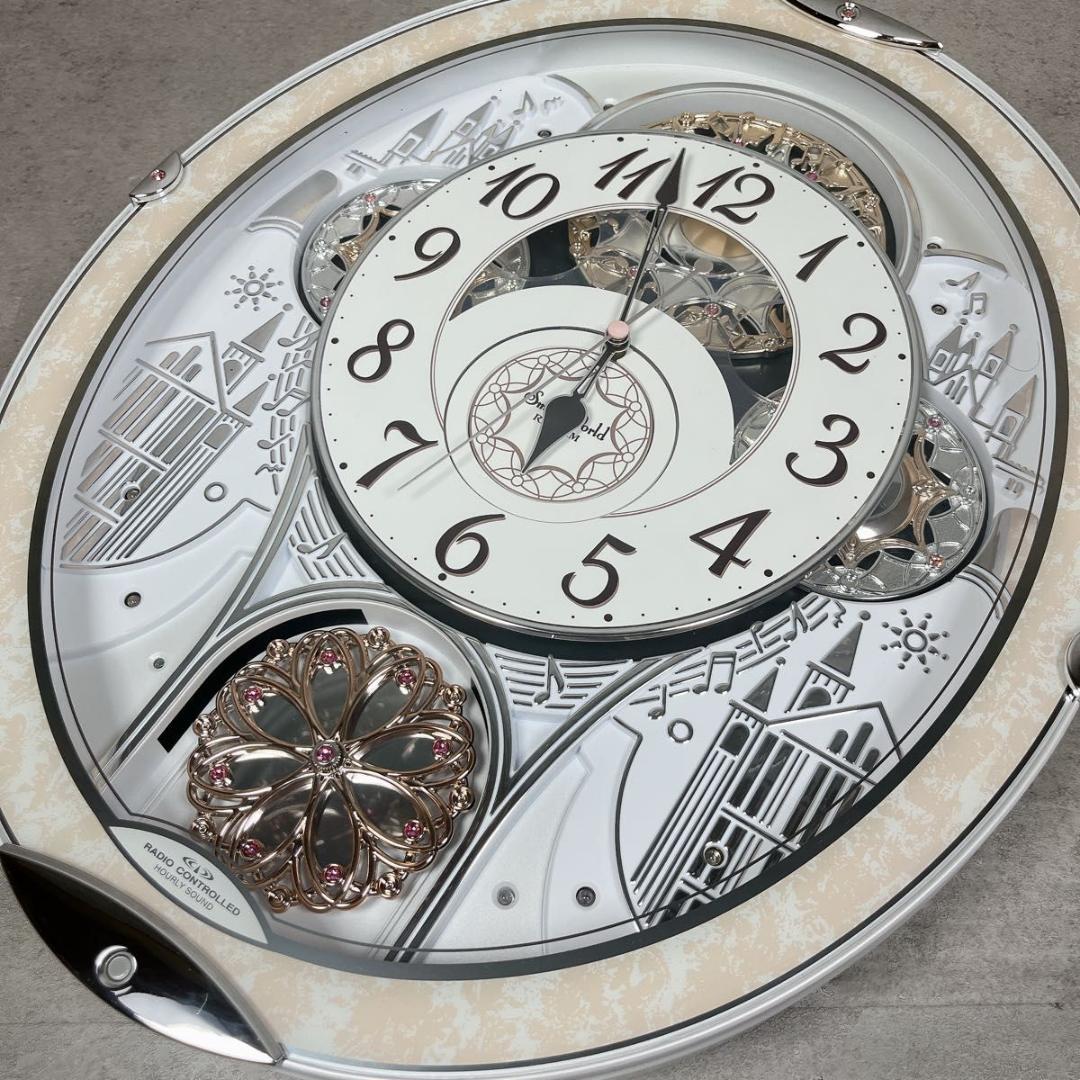 リズム RHYTHM からくり 時計　SMALL WORLD 8MN407RH