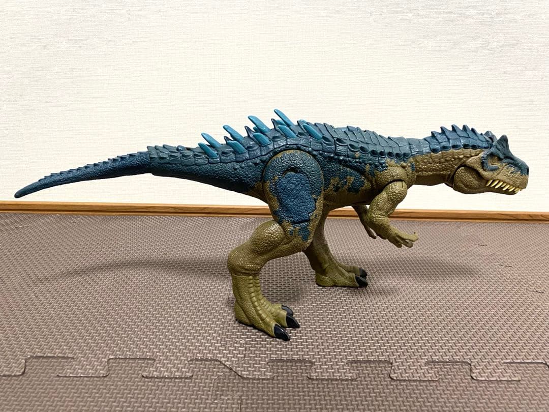 【美品】ジュラシック・ワールドカルノタウルスアロサウルス