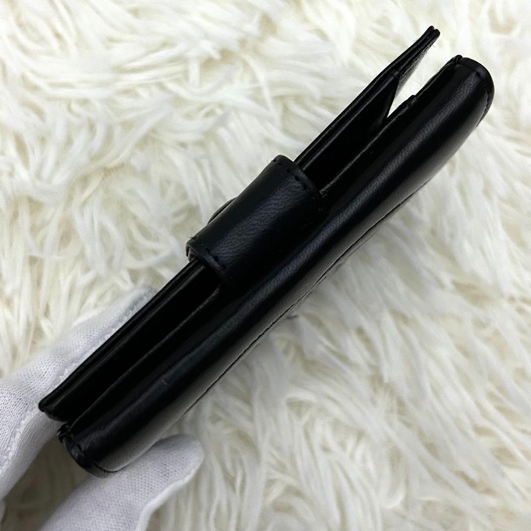 【美品】CHANEL 二つ折り財布 ココマーク 箱 ギャランティカード付き