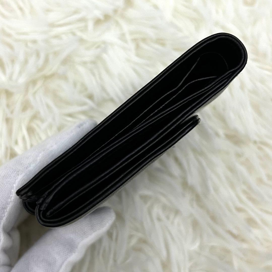 【美品】CHANEL 二つ折り財布 ココマーク 箱 ギャランティカード付き