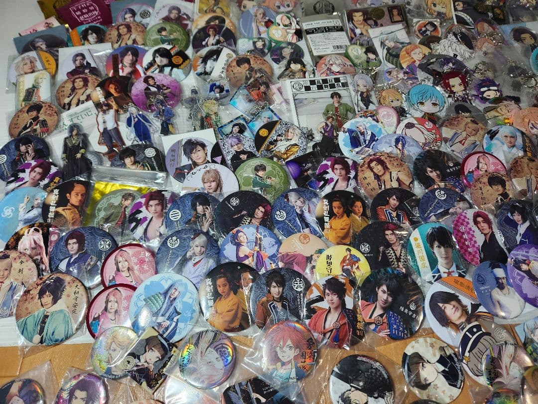 680点以上 刀剣乱舞 グッズ まとめ売り 缶バッジ ラバスト アクスタ等