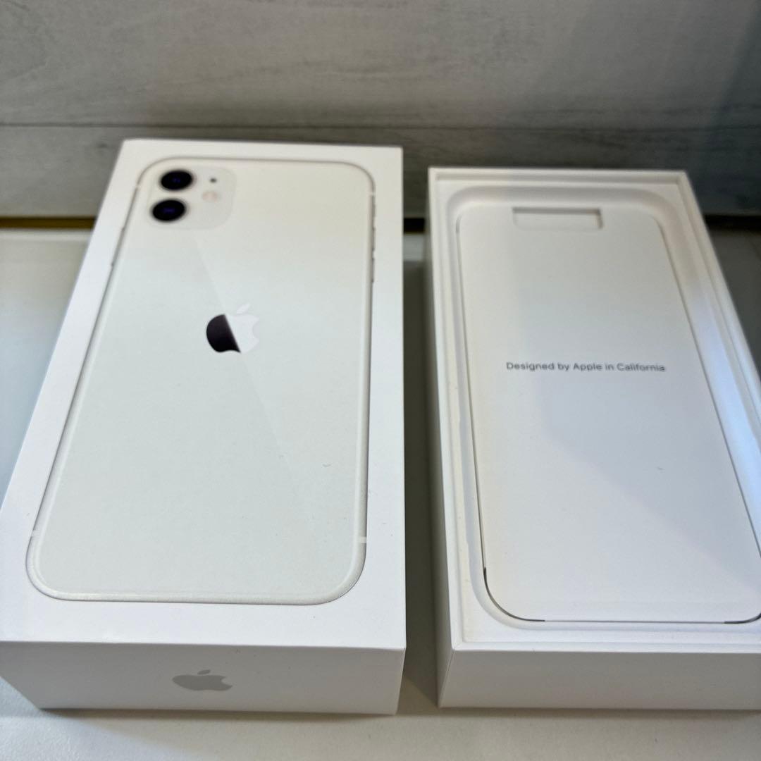 iPhone11 128GB ホワイト / 画面傷あり / バッテリー67%