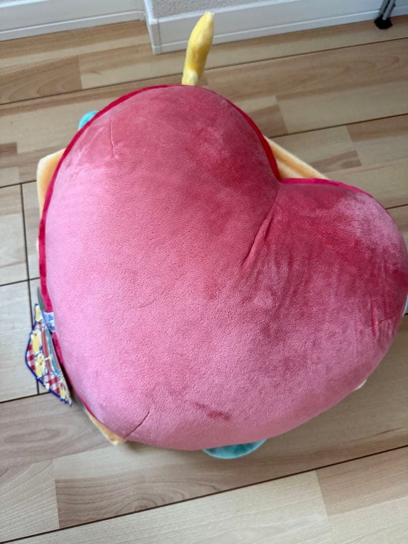 新品★ポケモン★ダイナー★ピカチュウ★ハート型クッション＆エプロン＆マスコット