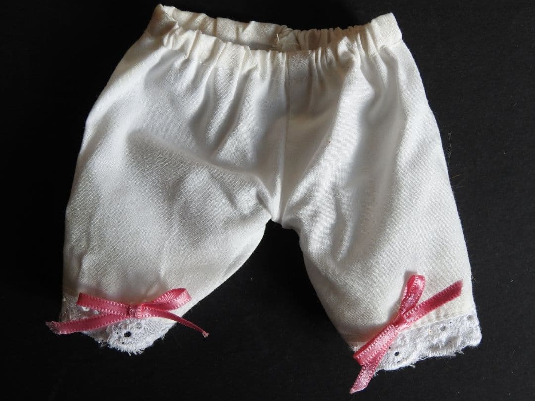 Goebel ゴーベル ヴィンテージ ポーセリン 猫 ドール 人形 置物 - メルカリ