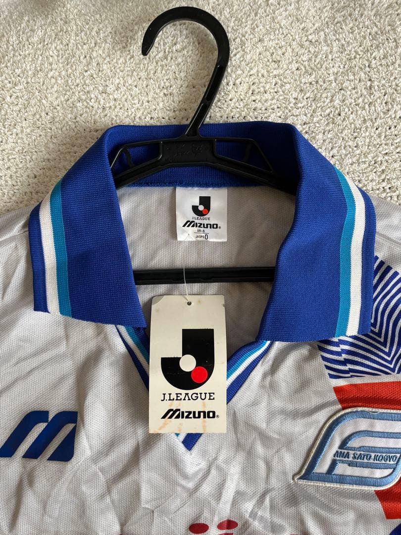 横浜フリューゲルス ミズノ J.リーグユニフォーム 、タオル、Tシャツセット