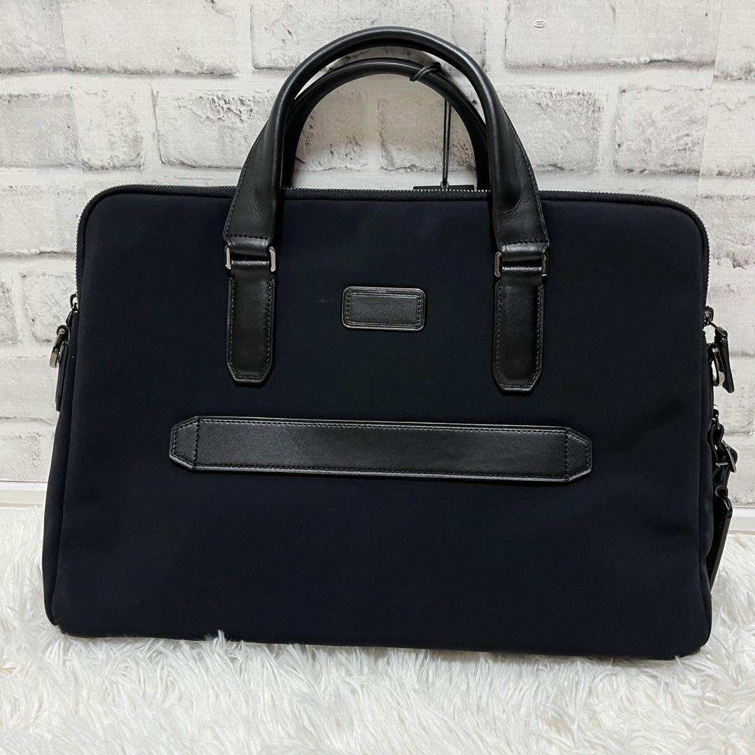 《未使用品》 TUMI ビジネスバッグ Harrison 「シカモア」スリム