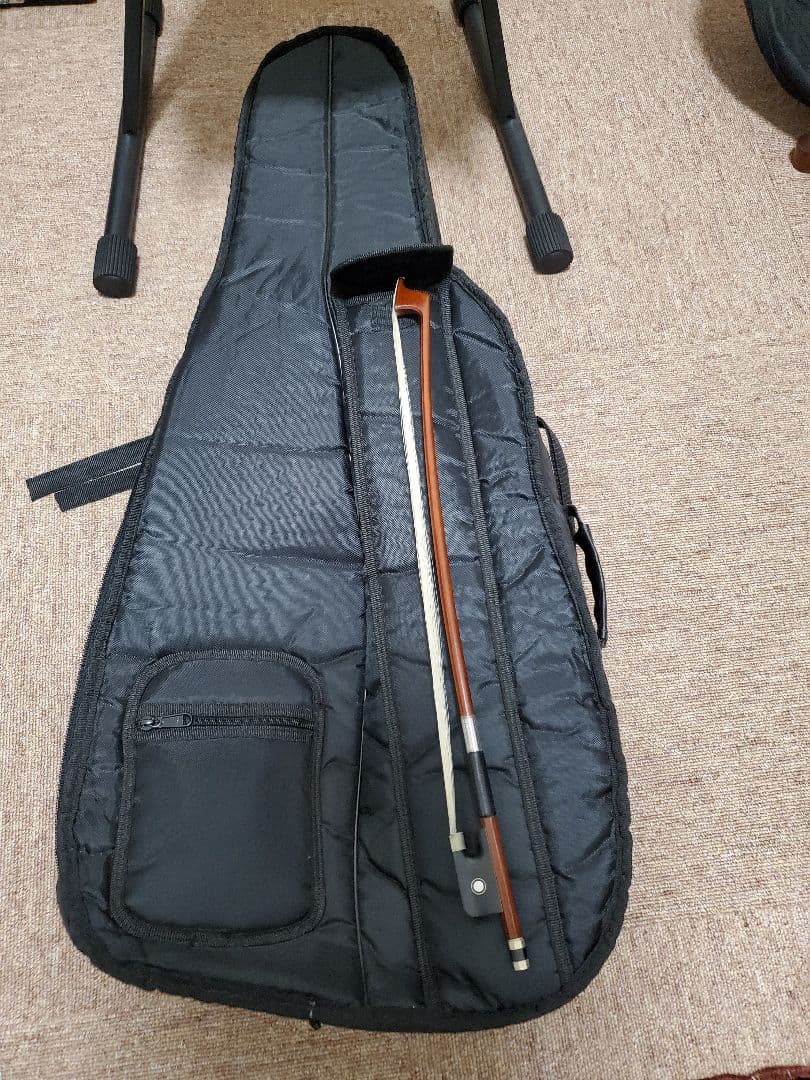 分数チェロ 1/8 2019年　弓、ケース付き