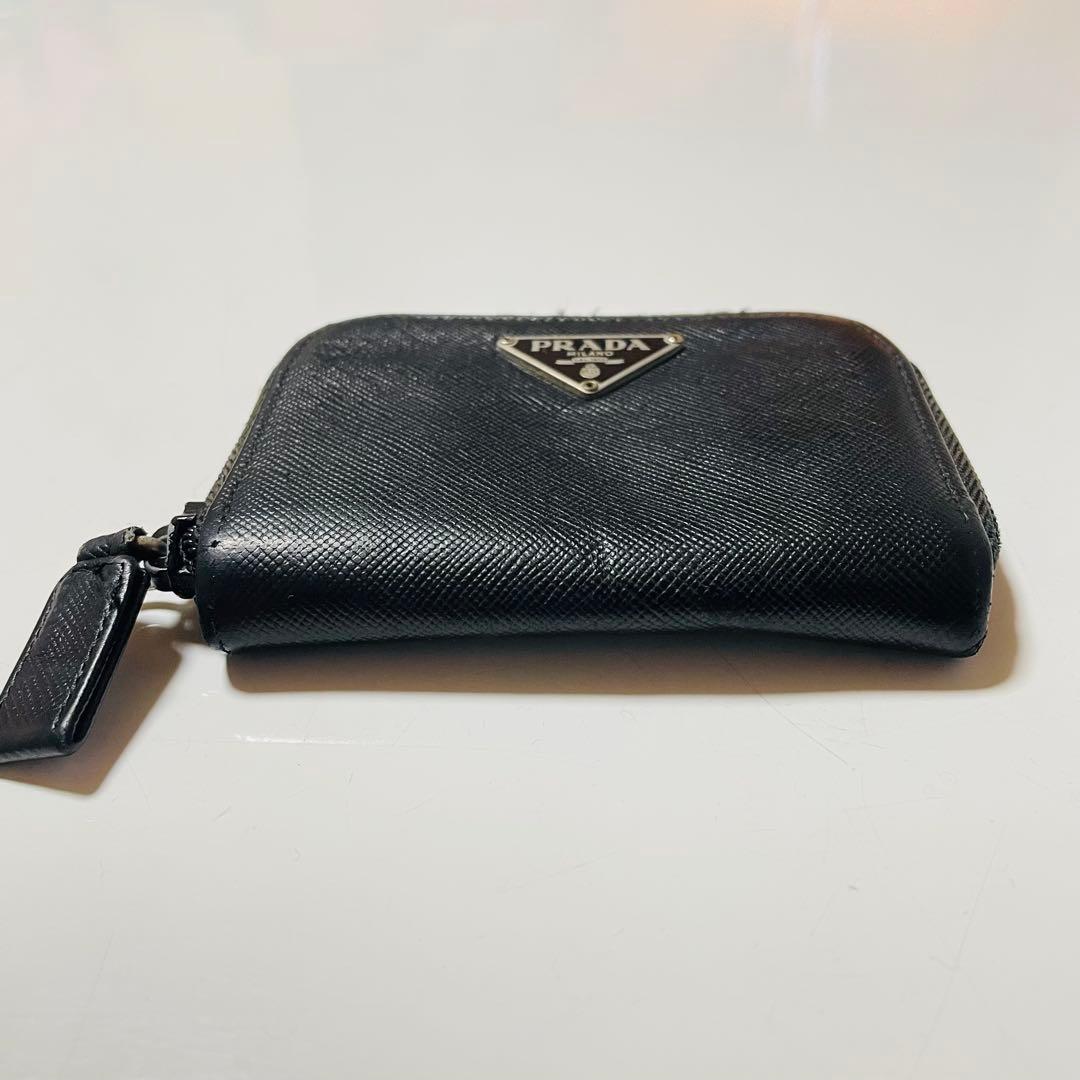 PRADA プラダ サフィアーノ ケース レザー ブラック ラウンドジップ