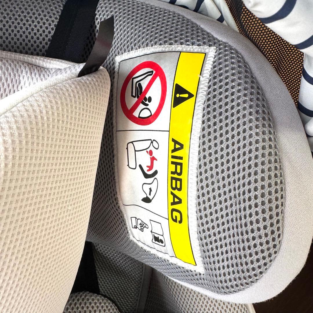 【極美品】コンビ　THE S Air ISOFIX エッグショック ZB-690