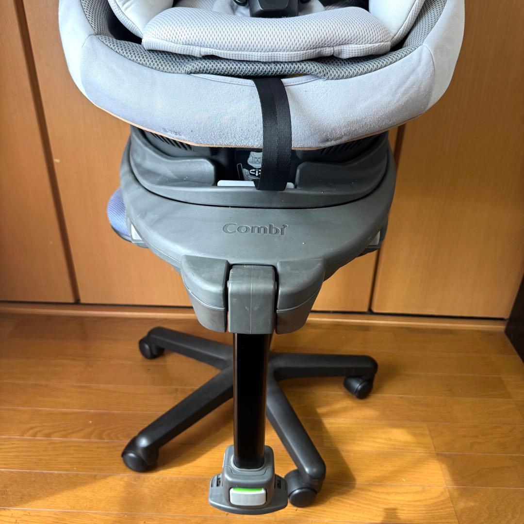 【極美品】コンビ　THE S Air ISOFIX エッグショック ZB-690