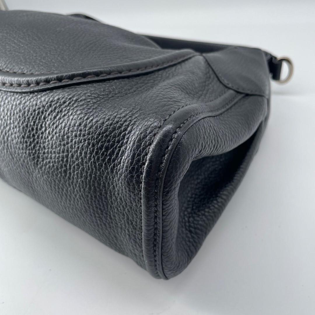 12496✨トッズ ミキー ワンショルダーバッグ 金具 レザー ハンドバッグ