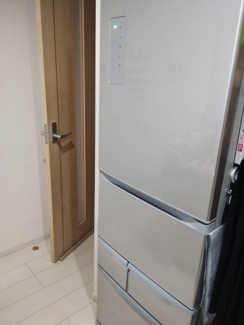 Toshiba シルバー 4ドア冷蔵庫
