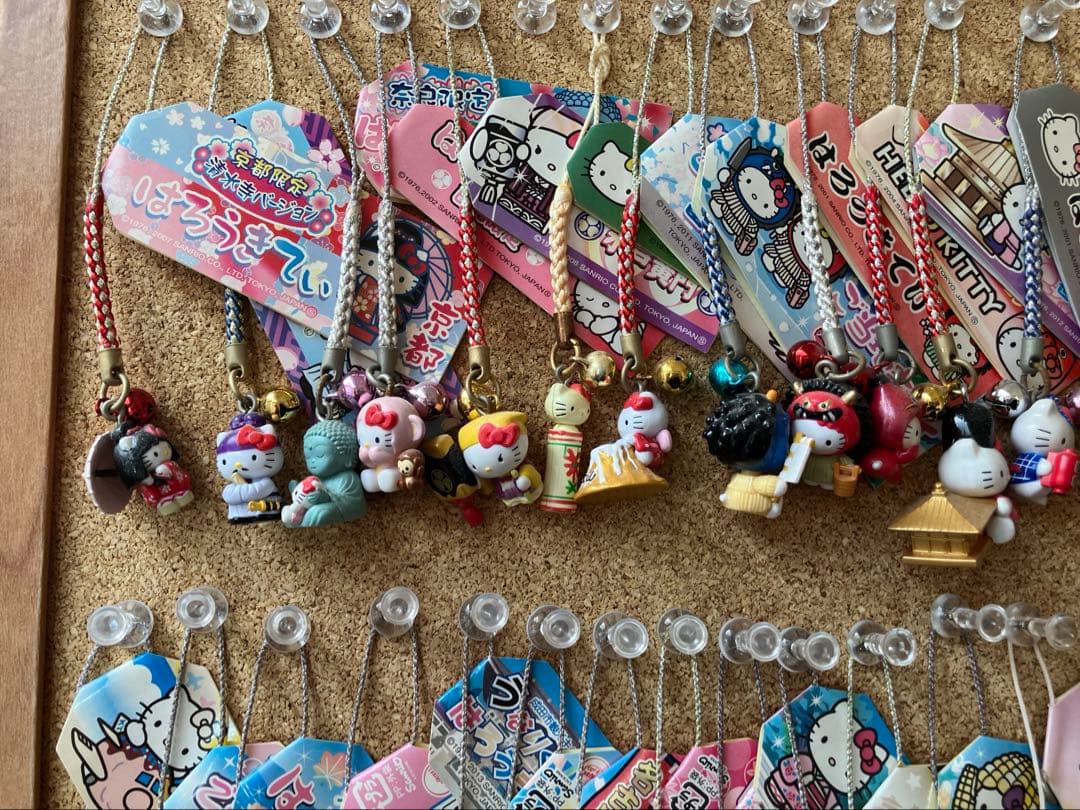 レア　ご当地キティストラップ　根付け　34個セット　未使用　ハワイ　台湾　限定