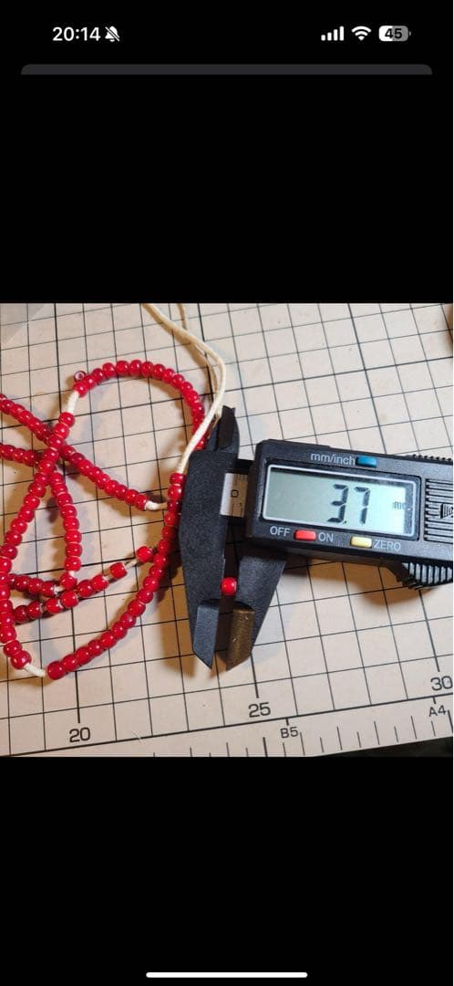 ゴローズ黒革紐付き　５mmサイズ濃赤色ホワイトハーツ　goro's等のカスタムに